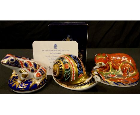 A Royal Crown Derby paperweight, Garden Snail, limited edition, 3729/4500, gold stopper, certificate, boxed; others, Otter, g