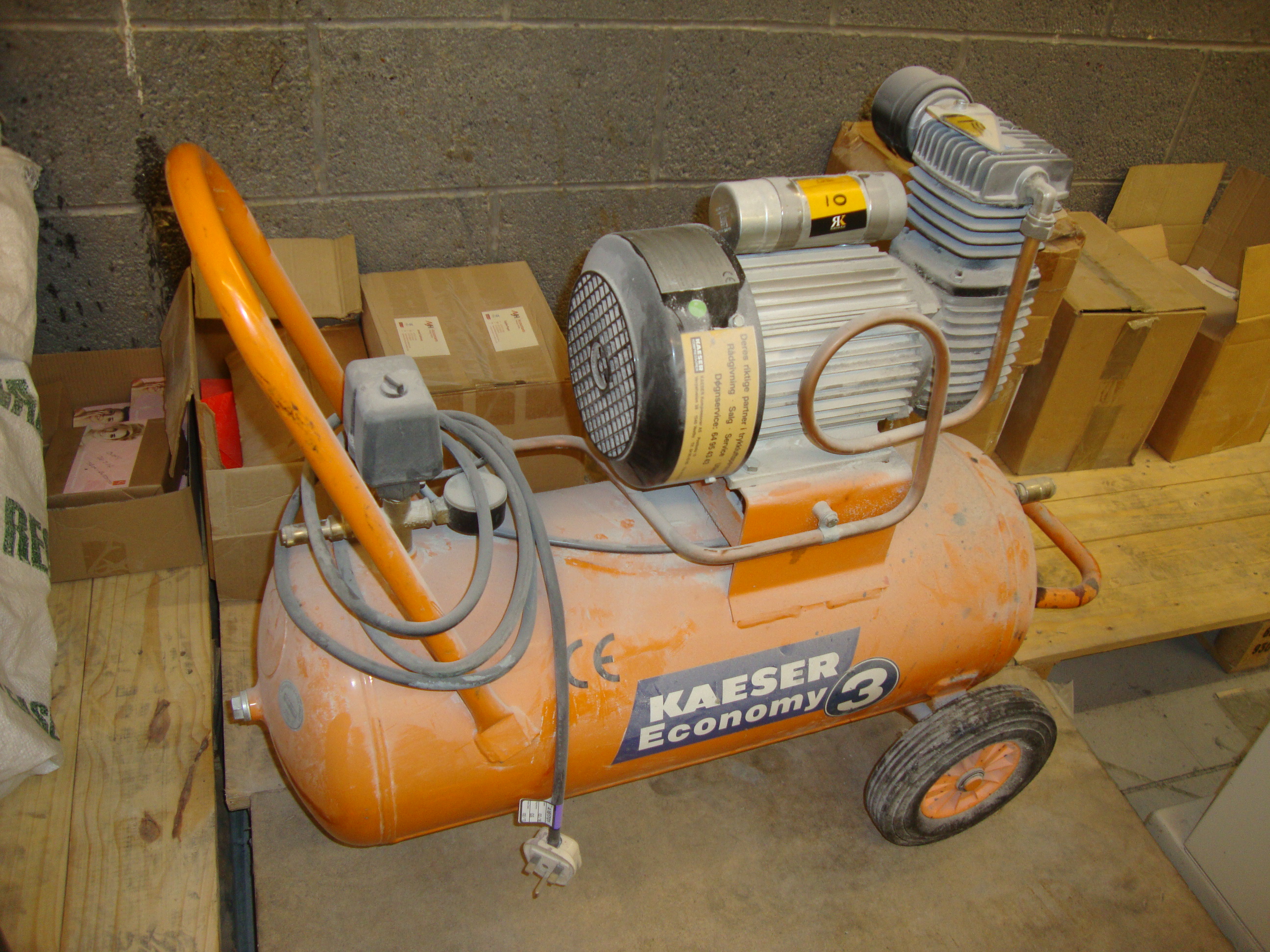 Kaeser Economy 3 Mobile All In One Compressor System Model Ec03 40w