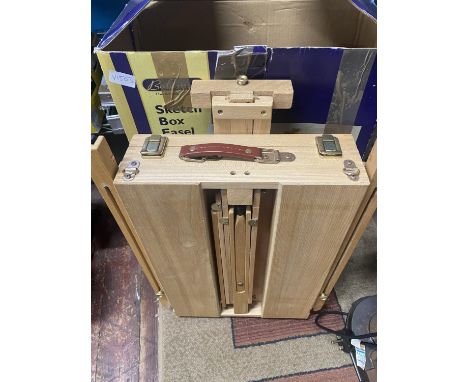 A boxed sketchbox easel 
