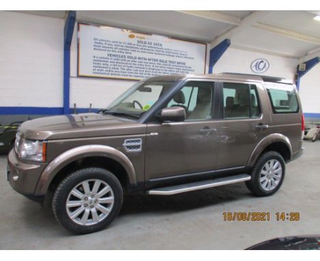 Make &amp; Model: L/Rover Discovery HSE SDV6Date of Reg: LD12 OAAColour: Bronzecc: 2993MoT: 23-03-2022Fuel Type: DIESELMileag