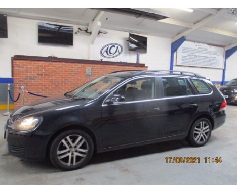 Make &amp; Model: VW Golf SE TDIDate of Reg: BN11 UAMColour: Blackcc: 1598MoT: 28-08-2021Fuel Type: DIESELMileage: 101kTransm