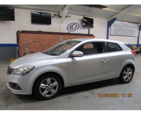Make &amp; Model: Kia Pro Ceed 2 CRDIDate of Reg: LC61 HYFColour: Silvercc: 1582MoT: 13-07-2022Fuel Type: DIESELMileage: 133k