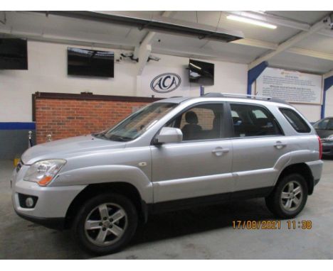 Make &amp; Model: Kia Sportage XE 4WDDate of Reg: FG59 MYXColour: Silvercc: 1975MoT: 13-08-2022Fuel Type: PETROLMileage: 93kT