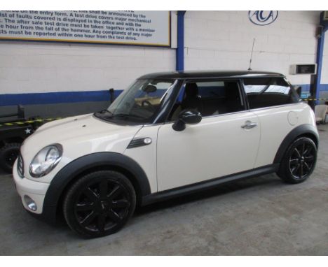 Make &amp; Model: Mini CooperDate of Reg: RJ58 HZNColour: Whitecc: 1598MoT: 08-04-2022Fuel Type: PETROLMileage: 76KTransmissi