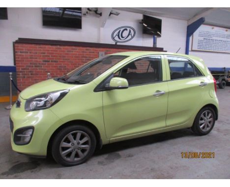 Make &amp; Model: Kia Picanto 2Date of Reg: PH04 HARColour: Greencc: 998MoT: 28-06-2022Fuel Type: PETROLMileage: 55kTransmiss