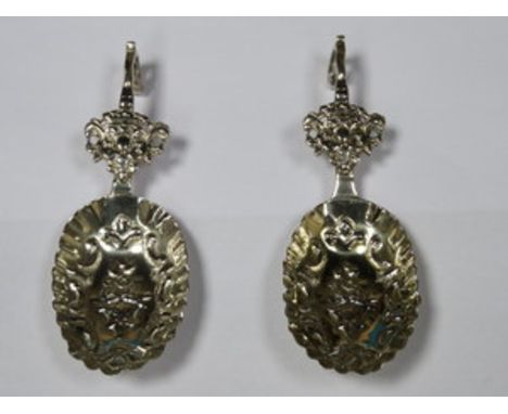 PAIR OF PRETTY HALLMARKED SILVER REPOUSSE DECORATED CADDY SPOONS, LONDON ASSAY, DATED 1891, BY JOHN & FRANK PAIRPOINT 