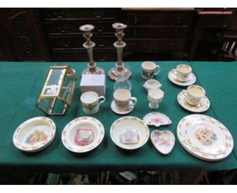 SUNDRY LOT INCLUDING QUANTITY OF ROYAL DOULTON BUNNYKINS ITEMS, PAIR OF PLATED CANDLESTICKS, COINAGE, LAMP, ETC. 