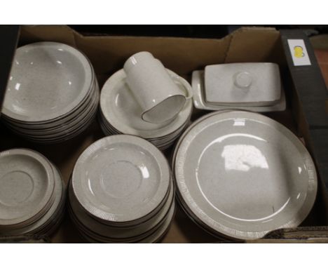 A TRAY OF MAINLY POOLE TEA AND DINNER WARE 