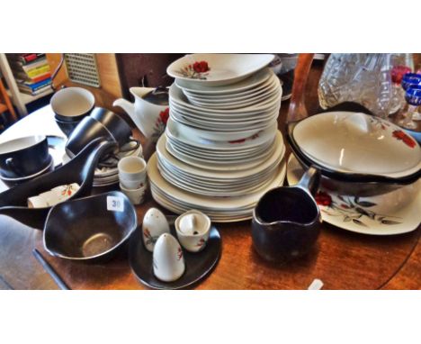 Midwinter Stylecraft Fashion shape dinner and tea service (57 pieces)