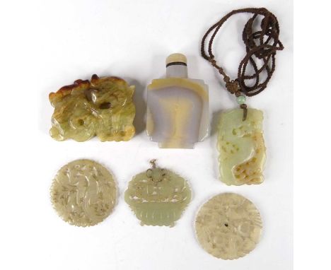 Assorted Chinese russet jade pendant carvings; together with a hardstone scent bottle (6)Scent bottle is cracked.Dragon with 