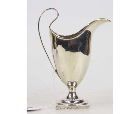A circa 1830 silver helmet form cream jug, 4.3oz, h.13cm 