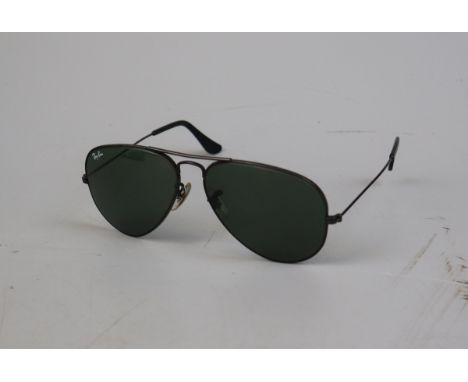 Vintage 1980s Rayban aviator sunglasses 