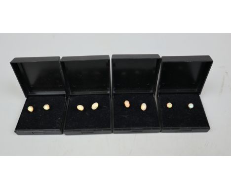 4 pairs of earrings Ethiopian wello opal on silver 