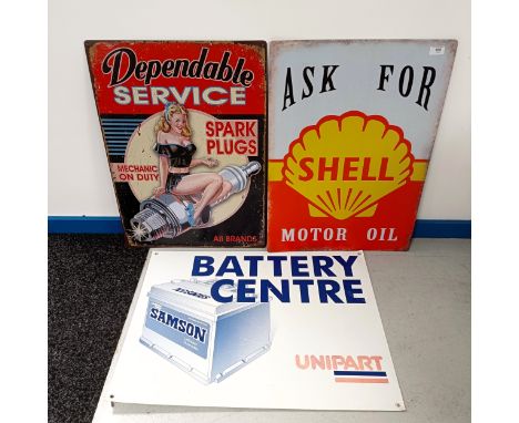 A Jaguar showroom mat, a Jaguar flag, two AA Join here flags and other items (qty)  Please see our terms and conditions in re