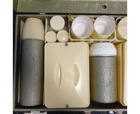 A Brexton vintage pic-nic set, 62 cm wide  Please see our terms and conditions in relation to collection