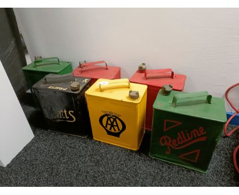 A Redline fuel can, and five others (6)  Please see our terms and conditions in relation to collection