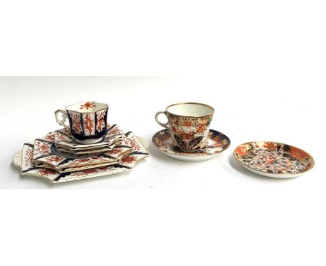 A collection of Imari china to include a Wileman &amp; Co. teacup and six plates, a Copeland cup and saucer; and a Davenport 