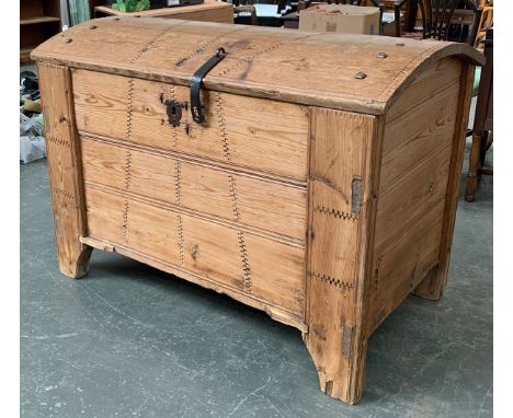 A substantial pine Baltic chest, 124x75x92cmH 