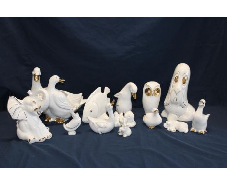 A Job lot of ceramic animals 'no postage available' 