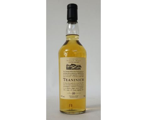 TEANINICH 10YO - FLORA & FAUNA 
The Porpoises living in the Cromarty Firth are depicted on this label for the TEANINICH 10 YE