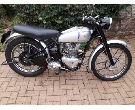 1952 Triumph 499cc TrophyRegistration no. XMK 633Frame no. 29909Engine no. TR5 29909From the time of its introduction in 1948