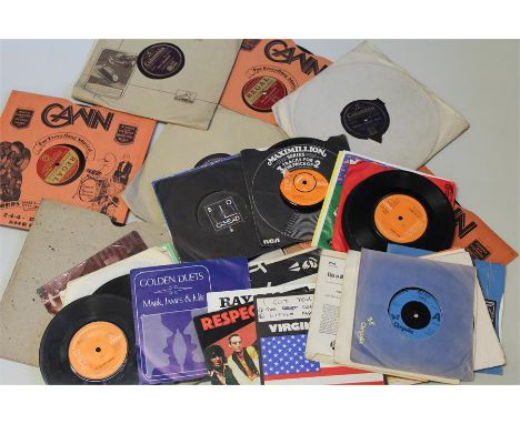 Case of 78s,together with mixed 70x/80s singles including David Bowie, Hot Chocolate, Billy Bragg, Blondie, The Rolling Stone