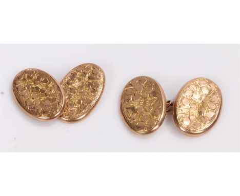 Pair of 9 carat gold cufflinks, with foliate design, 2.7 grams
