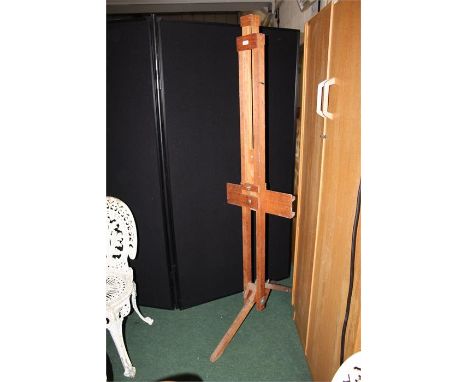 Picture easel, tripod base 