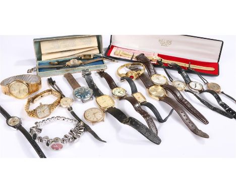 Collection of gentleman's and ladies wristwatches, to include watches by Ingersoll, Timex, Lorus etc., (qty)