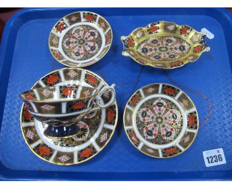 Royal Crown Derby 1128 Imari Pattern Cabinet Cup and Saucer, two circular dishes and shaped dish, 14cm wide, all first qualit