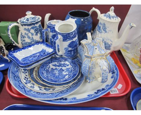 George Jones 'Abbey', Myott 'Royal Mail', Worcester 'Avon Scenes', hot water jugs, Shredded Wheat dishes, etc:- One Tray.