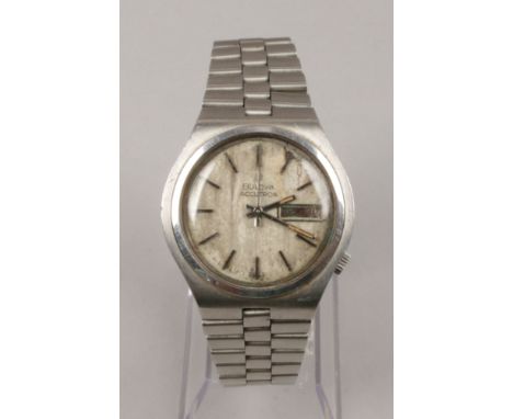 A gentleman's stainless steel Bulova Accutron manual wristwatch with centre seconds, date and day display.Condition report in