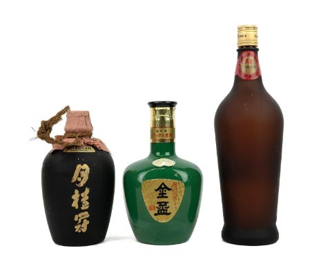 Three bottle of Sake: Gekkeikann Genzo-Tokkuri Black &amp; Gold, 72cl 16% to 17% alc/vol, opaque bottle label good metal cap,