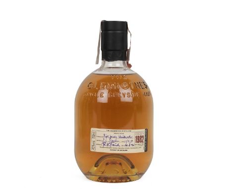 The Glenrothes 1982 single Speyside malt scotch whisky, distilled in 1982 bottled in 1996 with original sample room sticker a