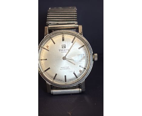 Gents Tissot Seastar Automatic watch, Swiss made, stainless steel case, date window at 3 o'clock. Currently ticking & keeping