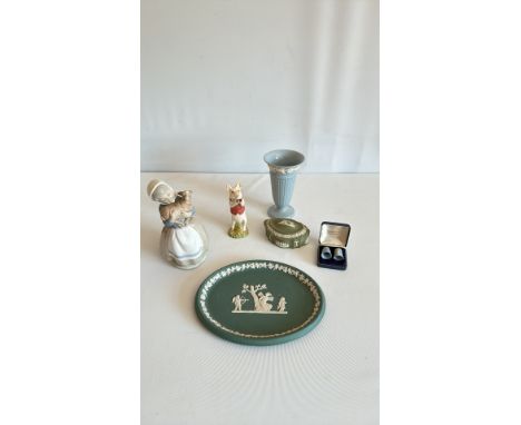 Wedgwood Etruria embossed Queen's Ware, Nao & other Wedgwood