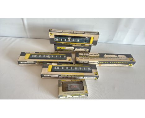 Wrenn Railways OO/HO gauge model train set, including locomotives, super detail coaches, and wagons, in original packaging.