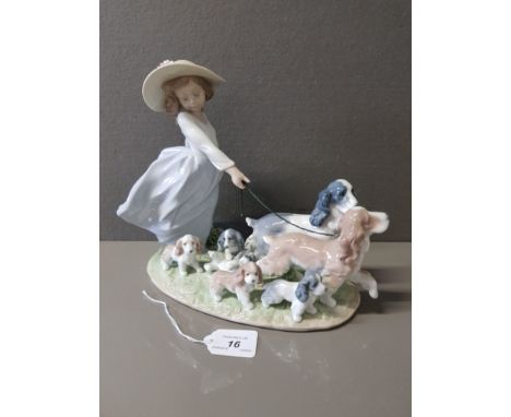 LLADRO FIGURE 6784 PUPPY PARADE  NO BOX