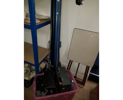ASSORTED PROJECTORS AND PROJECTOR SCREENS