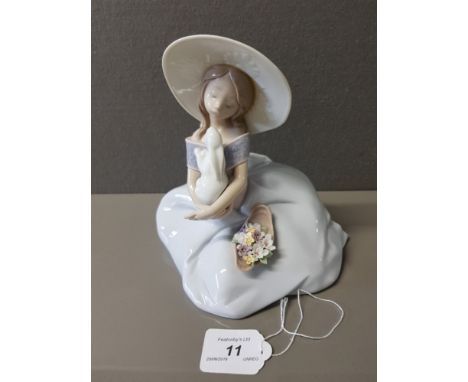 LLADRO FIGURE 6741 BUNNY KISSES  NO BOX