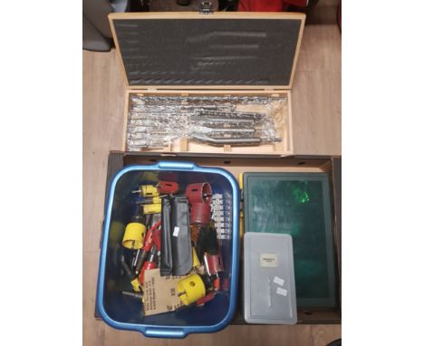 A BOX OF ASSORTED TOOLS INC DRILL BITS ETC