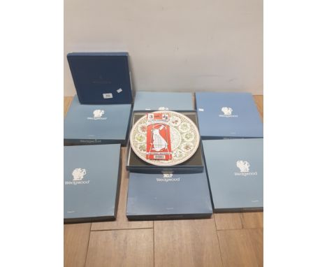 7 BOXED WEDGWOOD CALENDAR PLATES AND A BOX OF ROYAL WORCESTER PLACEMATS