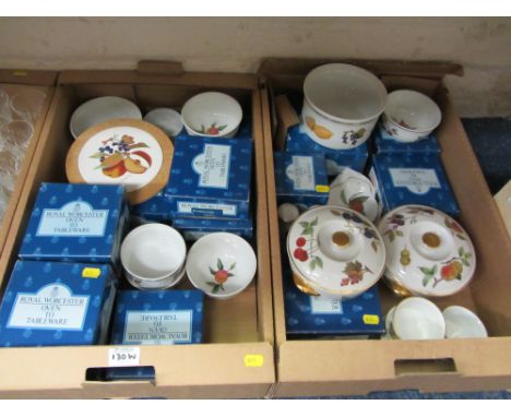 Royal Worcester 'Evesham' oven to tableware and other china in two boxes
