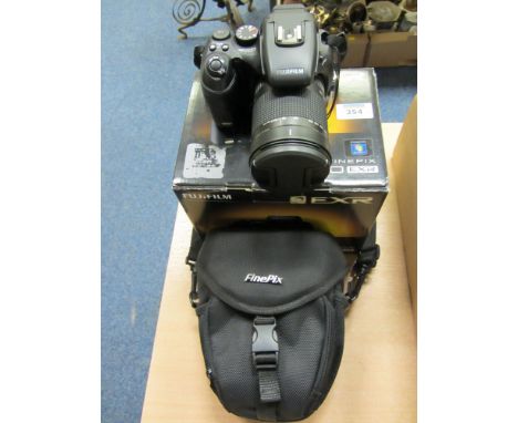Fujifilm Finepix S200 EXR camera (boxed and with case) 