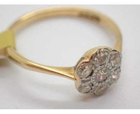 18ct gold antique diamond daisy cluster ring size L / M
