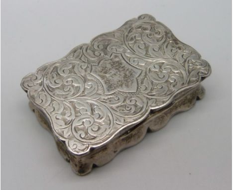 A silver snuff box, Birmingham 1908, Davis, Moss &amp; Co., 44g, 54mm wide 