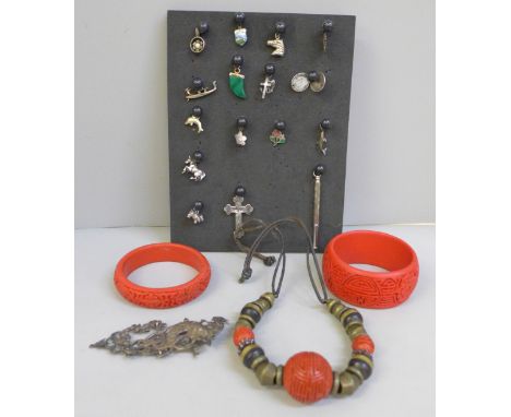 Chinese jewellery, silver and white metal charms, etc. 