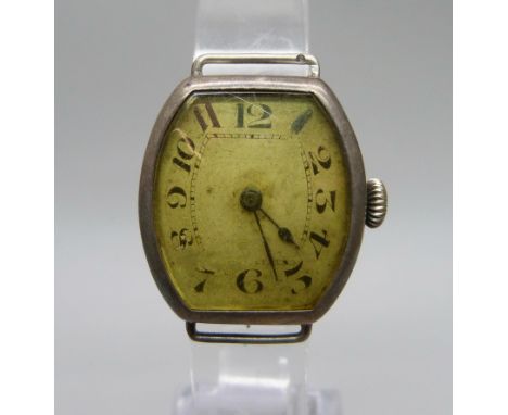 A vintage gentleman's Art Deco wristwatch, 800. silver case, 25mm 