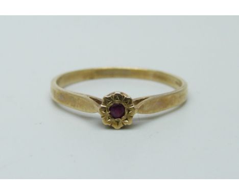 A 9ct gold ring set with a ruby, 2g, U 