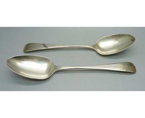 A pair of George III silver serving spoons, London 1811, Peter and William Bateman, 132g 